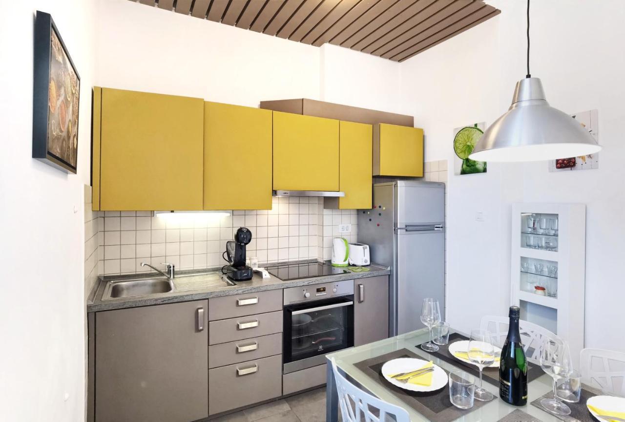 City Center Apartment Soldic สปลิท ภายนอก รูปภาพ
